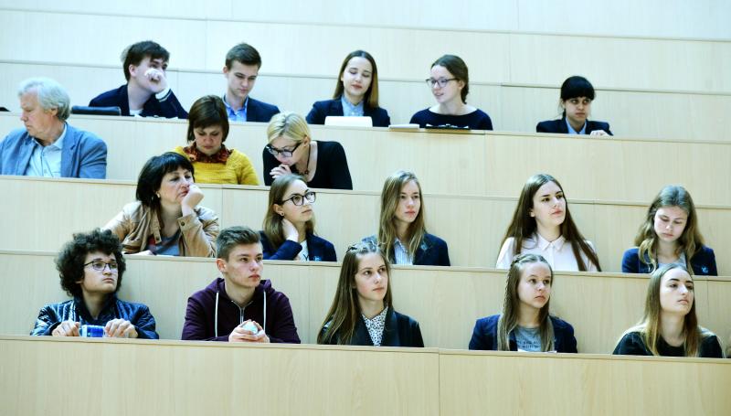 VGTU klasių moksleiviai ir mokytojai pakviesti į konferenciją „Kurkime ateitį kartu su VGTU“ (renginio akimirkos)