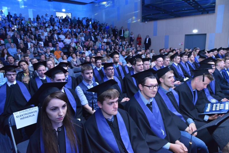 VGTU Elektronikos fakulteto diplomų įteikimo šventės akimirkos