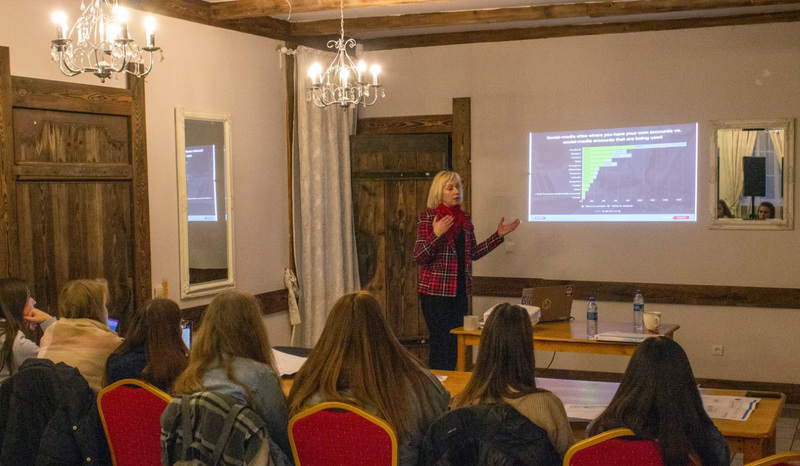 Vadybos katedros lektorė dr. Jolanta Solnyškinienė studentams vedė teorinius-praktinius seminarus